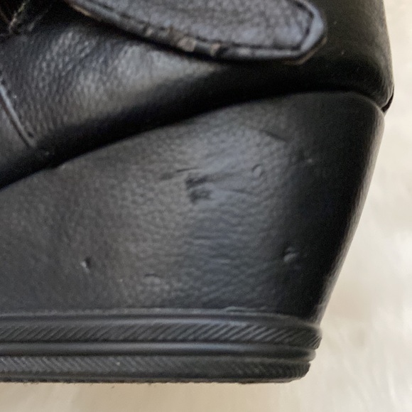 COPY - Cute little wedge heel shoes in size 9M - Picture 4 of 7